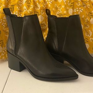 Steve Madden black booties (never worn)